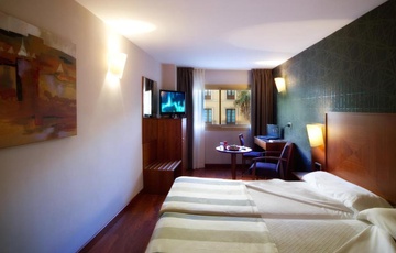 Room Nuevo Torreluz Hotel