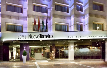 Facade Nuevo Torreluz Hotel